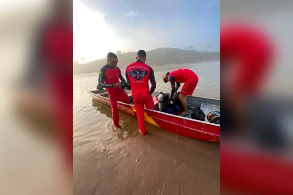 Irmãos de 11 e 8 anos desaparecem durante banho no Rio Juruá (AC) - destaque galeria Irmãos de 11 e 8 anos desaparecem durante banho no Rio Juruá (AC) - destaque galeria