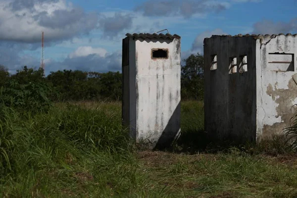 PCDF apreende preservativos em área onde vítimas de chacina foram encontradas