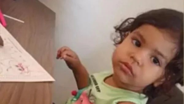 imagem colorida menina morre apos ser atingida por incendio provocado por vingança em goias