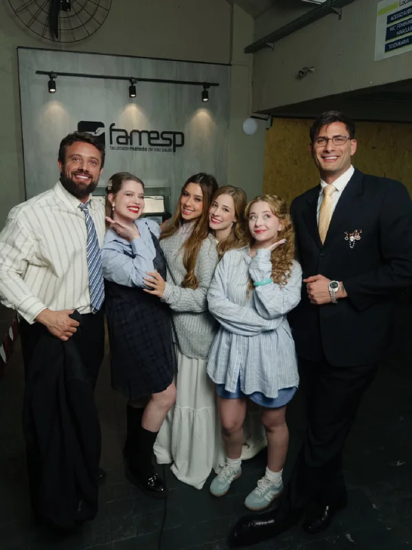 Ex-BBB Nizam surge irreconhecível em nova novela vertical - destaque galeria