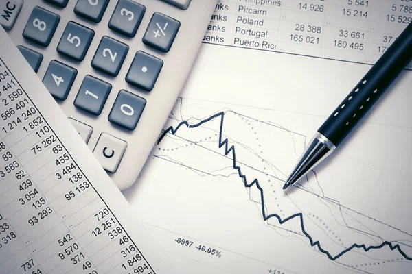 De nada adianta reduzir impostos se as contas não fecharem