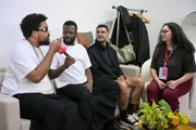 Criolo, Amaro & Dino concedem entrevista ao Metrópoles no camarim, antes da apresentação no primeiro dia do Festival Estilo Brasil, realizado no Ulysses Centro de Convenções, em Brasília.
Criolo, Amaro & Dino concedem entrevista ao Metrópoles no camarim, antes da apresentação no primeiro dia do Festival Estilo Brasil, realizado no Ulysses Centro de Convenções, em Brasília.