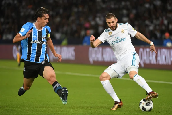 Imagem colorida da partida entre Grêmio x Real Madrid
