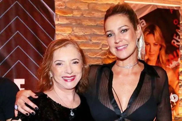 “Não há ex-sogra”, diz mãe de Piovani após alfinetada em Pedro Scooby