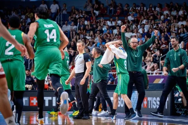 Imagem colorida da seleção olímpica de basquete brasileiro- Metrópoles