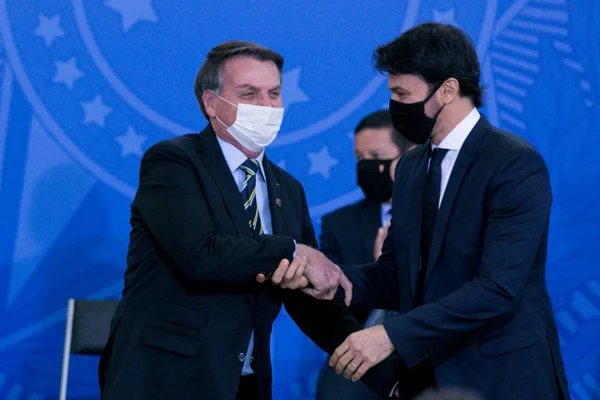 Ministro sobre nova postura de Bolsonaro: “Ninguém aguenta briga todo dia”