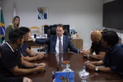 Ex-secretário de Economia do DF Ney Ferraz Júnior com representantes das forças de segurança do DF