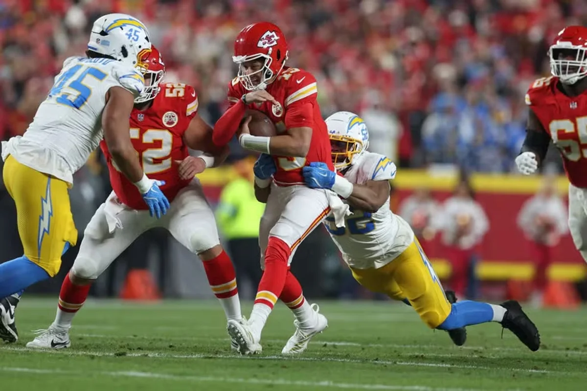 Imagem colorida de Patrick Mahomes