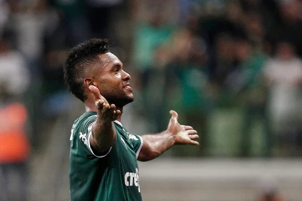Prefeito de Barranquilla anuncia acerto do Junior com o Palmeiras