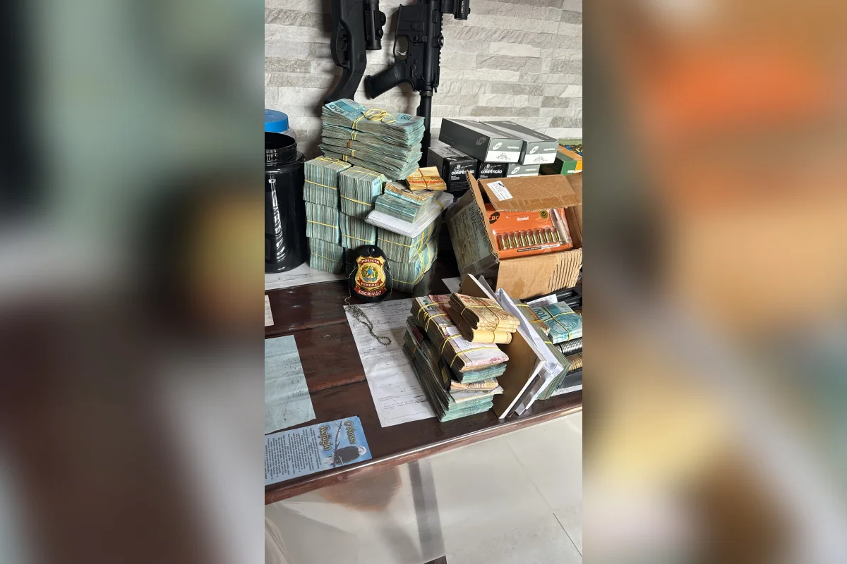 PF acha meio milhão de reais em operação contra fraudes em registros de CAC