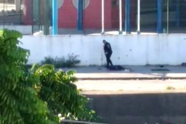 PMs do RJ suspeitos de executar homens à queima-roupa são presos