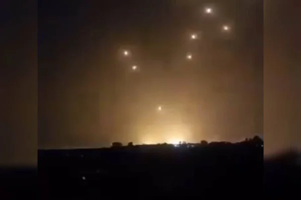 imagens coloridas de onda de mísseis em israel