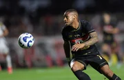 André Silva realizou exame de ressonância magnética e foi diagnosticado com uma lesão no ligamento cruzado posterior e um estiramento no ligamento cruzado anterior André Silva realizou exame de ressonância magnética e foi diagnosticado com uma lesão no ligamento cruzado posterior e um estiramento no ligamento cruzado anterior