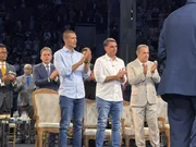Flávio vai a culto com Douglas Ruas e fala em “guerra espiritual” no Brasil - imagem 3