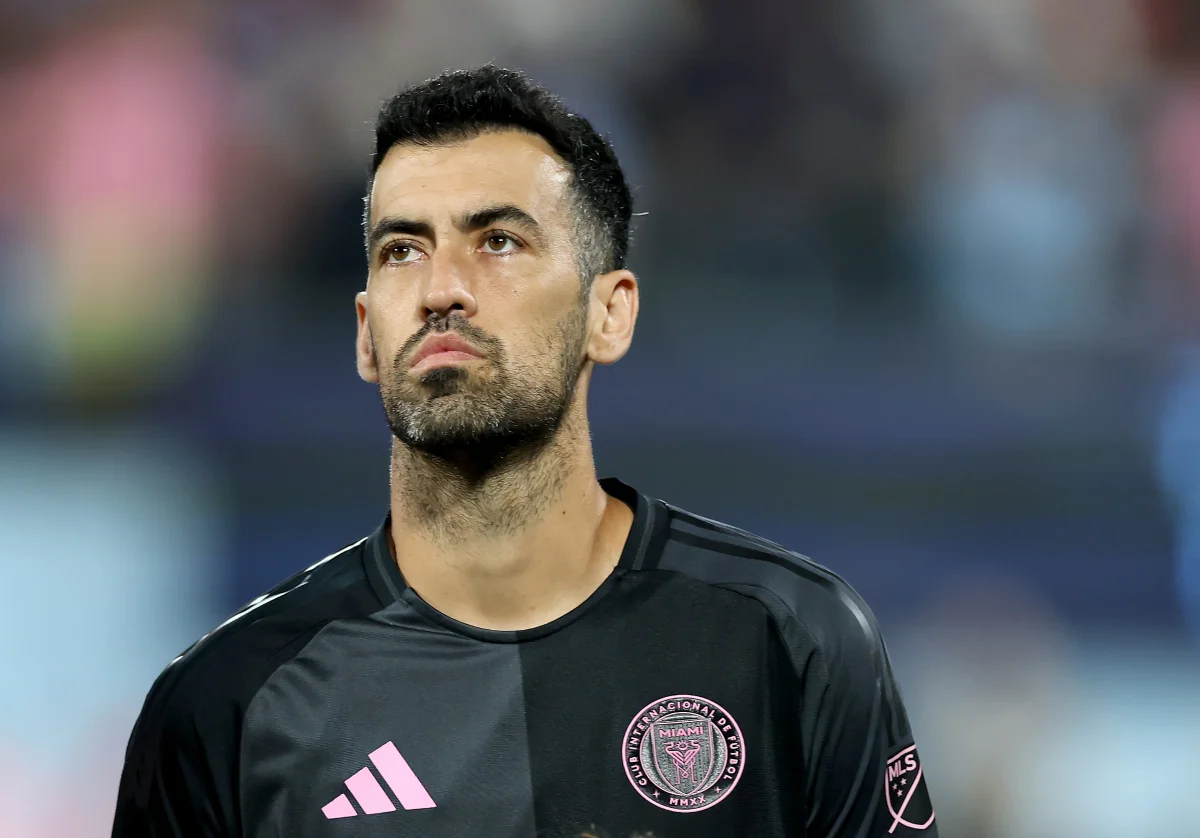 Sergio Busquets volta ao Barcelona como auxiliar técnico do time B - imagem 2 Sergio Busquets volta ao Barcelona como auxiliar técnico do time B - imagem 2