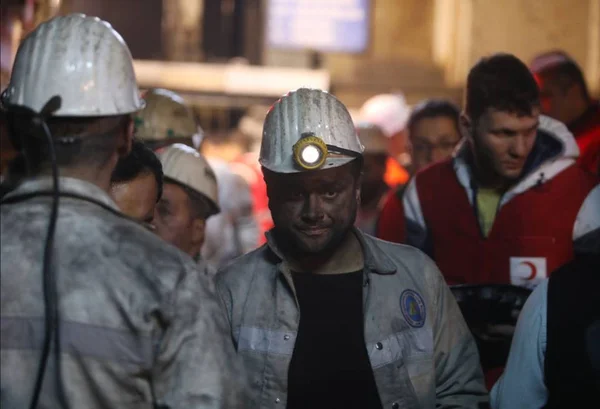 Explosão em mina de carvão mata pelo menos 40 operários na Turquia