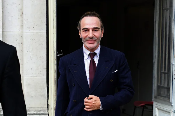 john galliano sai da maison margiela - metrópoles
