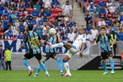 Sinisterra empata para o Cruzeiro contra o Grêmio no Mané Garrincha - imagem 6 Sinisterra empata para o Cruzeiro contra o Grêmio no Mané Garrincha - imagem 6