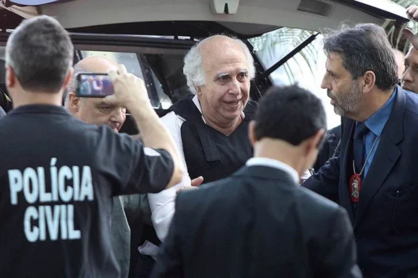 Condenado a 181 anos por estuprar 37 mulheres, Roger Abdelmassih solicita, mais uma vez, prisão domiciliar, por risco de morte súbita - Metrópoles