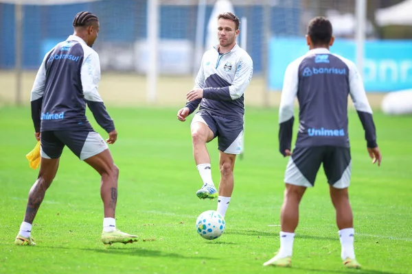 Grêmio comunica fim do empréstimo do volante Arthur Melo
