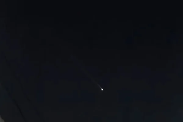 Meteoro? Objeto luminoso é visto no céu de Brasília na noite desta 2ª