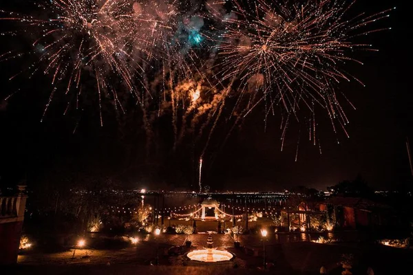 Réveillon na Villa Giardini recebe celebridades e embaixadora ganesa