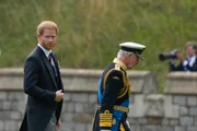 Caçula do rei Charles, Harry renunciou aos deveres na monarquia em 2020 Caçula do rei Charles, Harry renunciou aos deveres na monarquia em 2020
