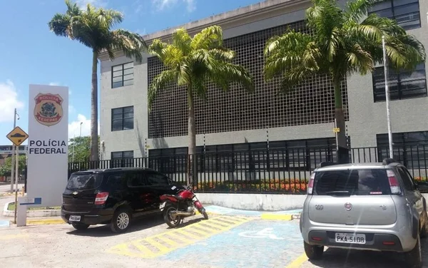 Fachada da Polícia Federal de Alagoas - Metrópoles