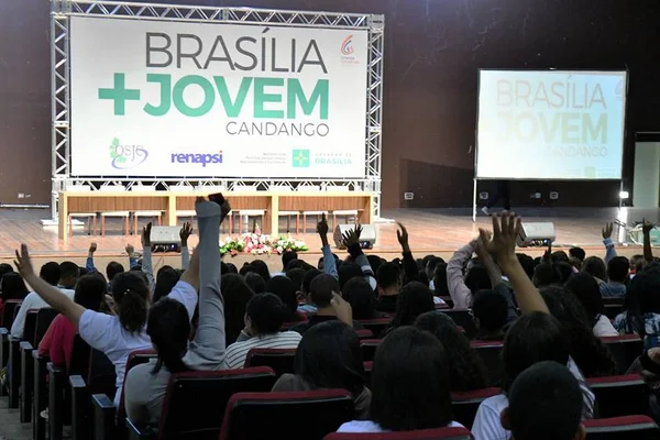 Novos atrasos no Jovem Candango prejudicam 2,4 mil beneficiados