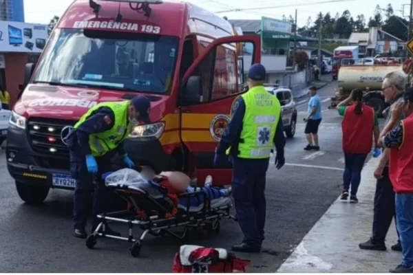Imagem colorida, SC: homem invande mercado, esfaqueia funcionários e decepa mão da ex - Metrópoles