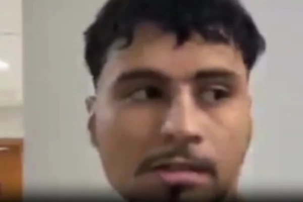 Homem de bigode