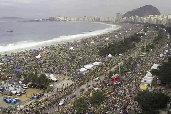 Lupa: foto de Copacabana tomada por apoiadores de Bolsonaro é antiga