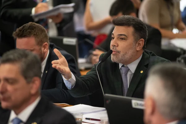 Deputado Marco Feliciano durante CPMI atos 8 de janeiro - Metrópoles