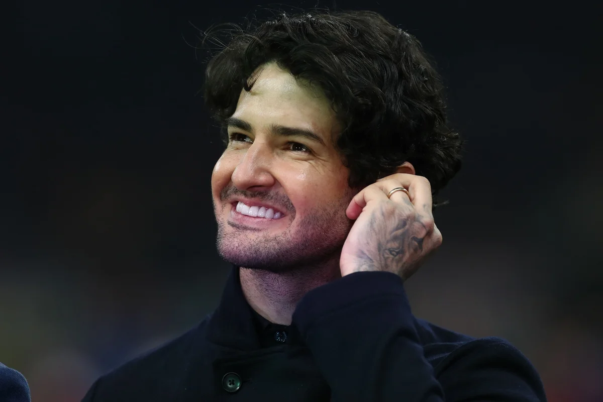Consórcio com Alexandre Pato compra clube da quarta divisão da Inglaterra
