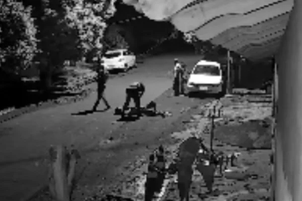 PMs confundem celular com arma e matam homem com tiro nas costas em SP - Metrópoles