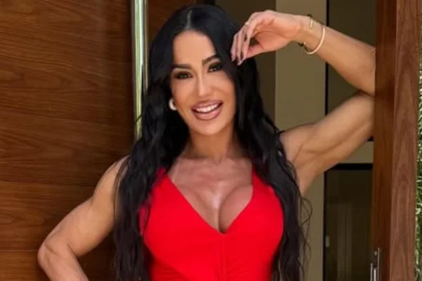 Gracyanne celebra vitória após cirurgia no joelho: “Pequenos passos”
