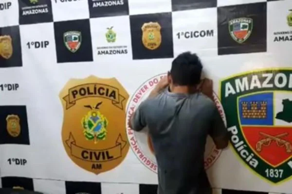 Filho mata pai a facadas após discussão por corte de cabelo em Manaus