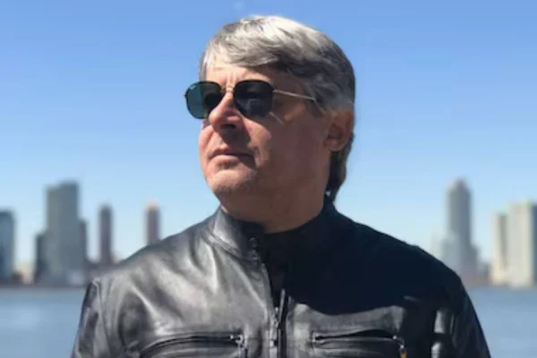 Sandro Pardini, subsecretário de Gestão de Tecnologia de Praia Grande, teve bens apreendidos na apuração da morte do ex-delegado Ruy Ferraz - Metrópoles