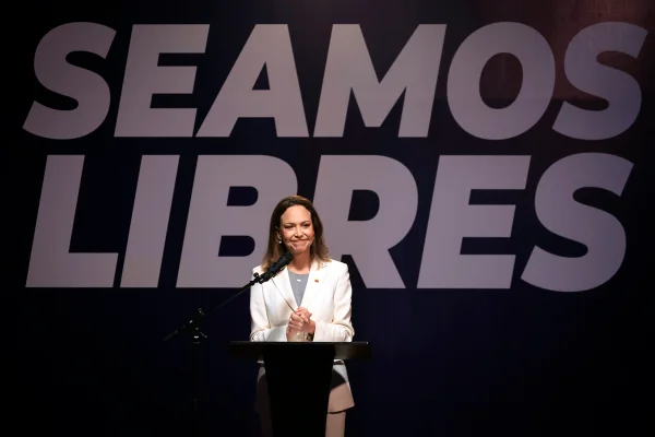 Foto colorida mostra Maria Corina Machado, líder da oposição na Venezuela - Metrópoles