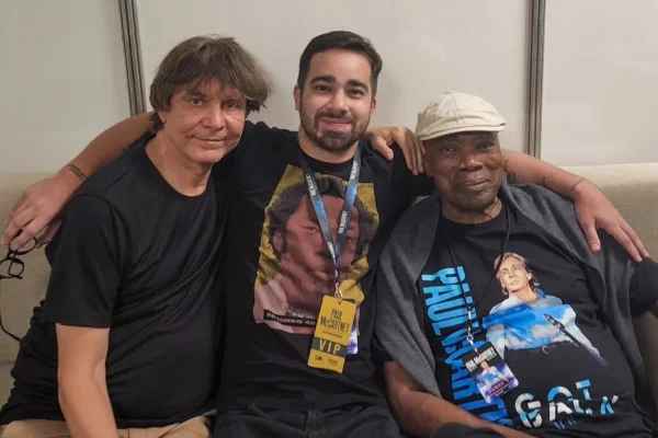 Filho de Milton Nascimento posta vídeo inédito do pai com Lô Borges