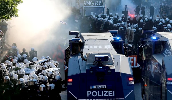 Confrontos durante G20 deixam 159 policiais feridos