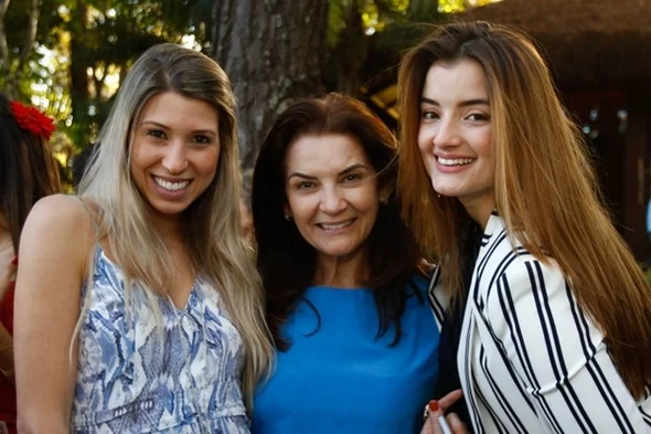 Tainá Guimarães, Kika Torres e Raíssa Palazzo Tainá Guimarães, Kika Torres e Raíssa Palazzo