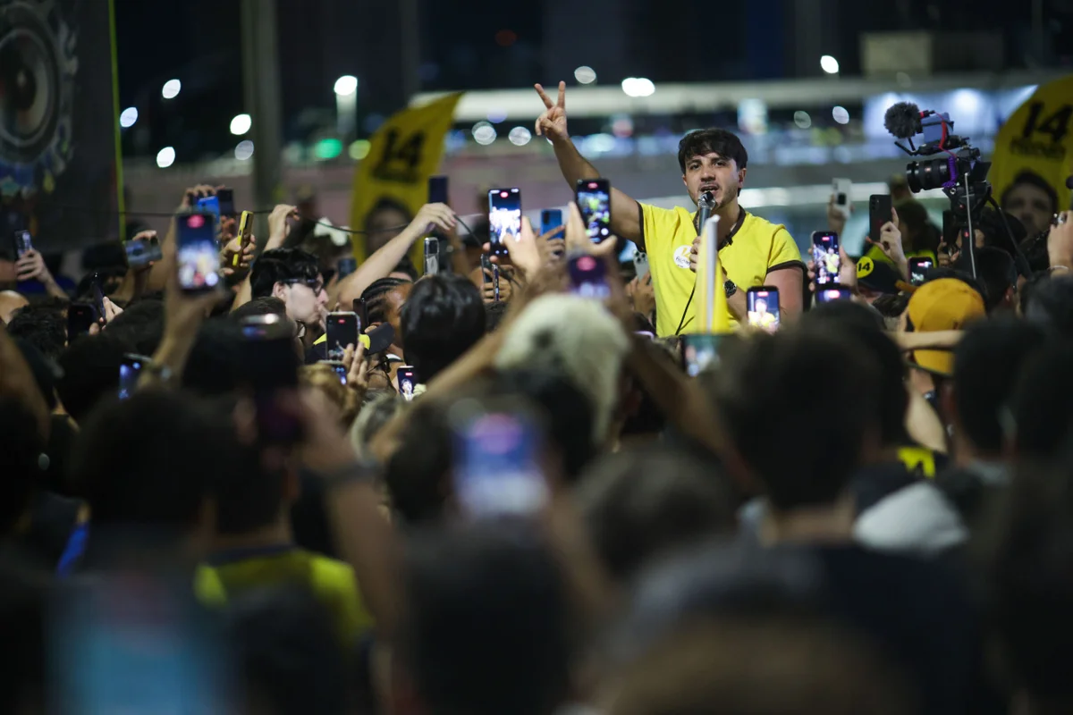 Renan Santos critica uso de Nossa Senhora Aparecida em discursos políticos - imagem 6 Renan Santos critica uso de Nossa Senhora Aparecida em discursos políticos - imagem 6