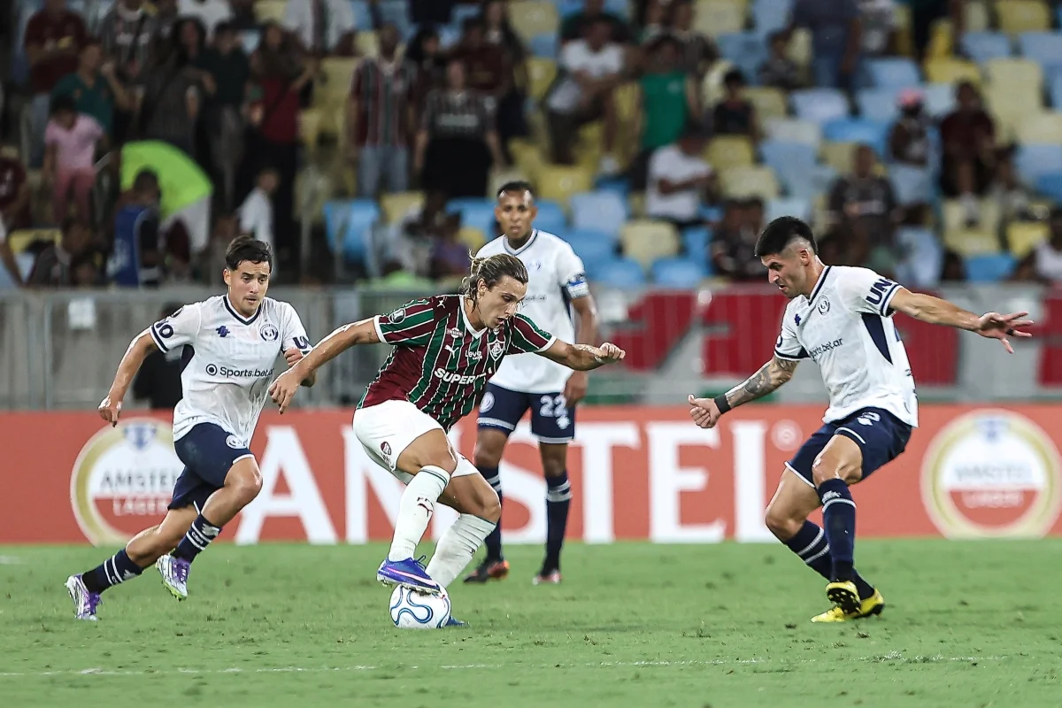 Fluminense perde para Rivadavia e segue sem vencer na Libertadores