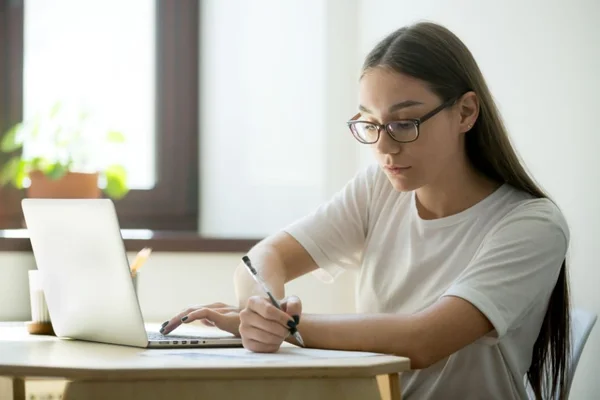 Estudante