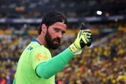 Alisson  é titular da Seleção Brasileira.