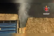 O incêndio foi registrado na madrugada desta segunda-feira no assentamento Santa Luzia, na Estrutural O incêndio foi registrado na madrugada desta segunda-feira no assentamento Santa Luzia, na Estrutural