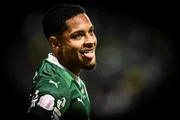 Vitor Roque, atacante do Palmeiras.