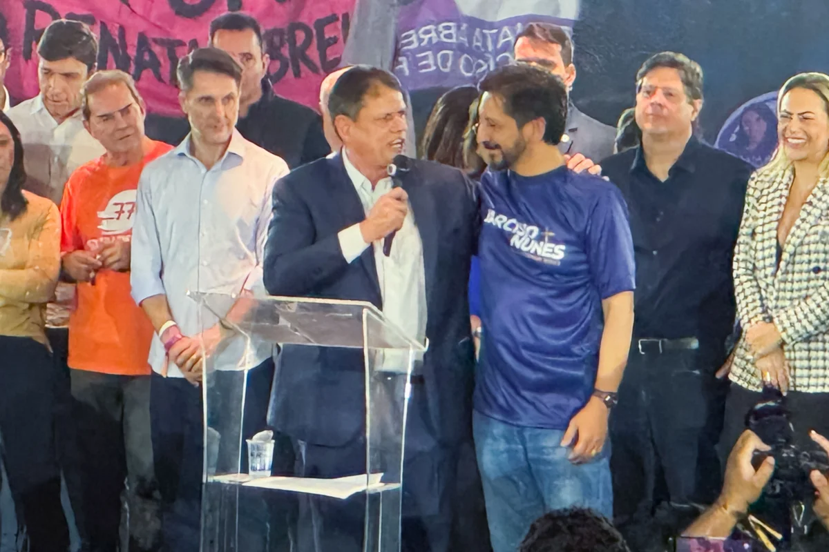O prefeito Ricardo Nunes (MDB) participa da convenção de Tarcísio de Freitas em SP