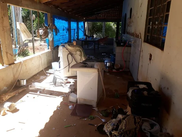 Mulher mata o marido com golpe de panela de pressão em Brazlândia
